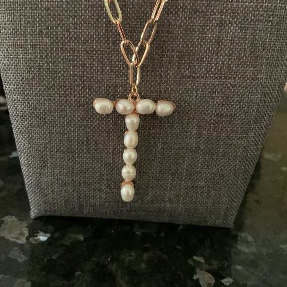 New Gold tone 20" paperclip chain necklace with 2" Beaded 'T' Pendant - Picture 2 of 4